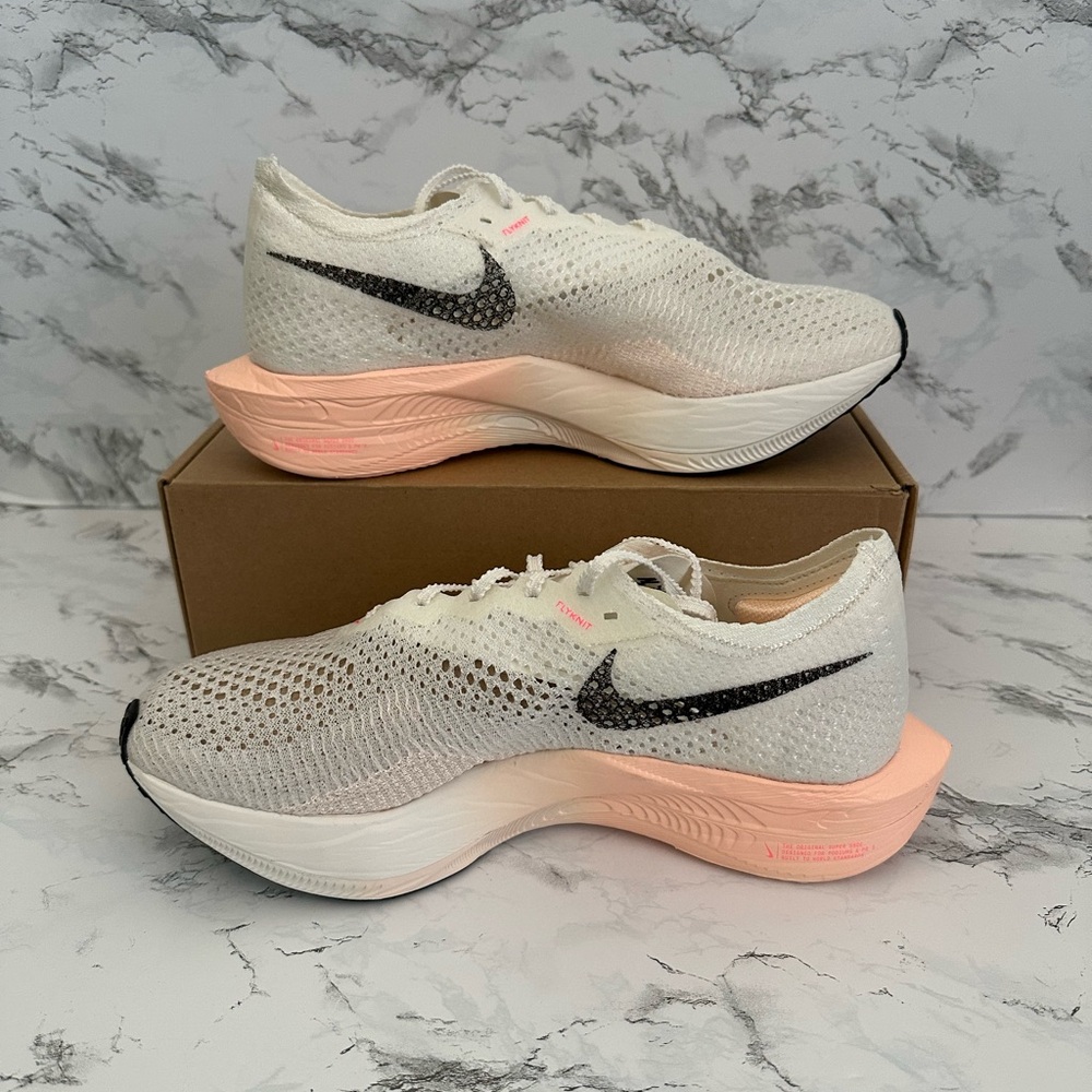 Nike ZoomX Vaporfly Next% 3 Guava Running Athletic Shoes DV4130 Women’s Size 9.5 - Picture 2 of 8